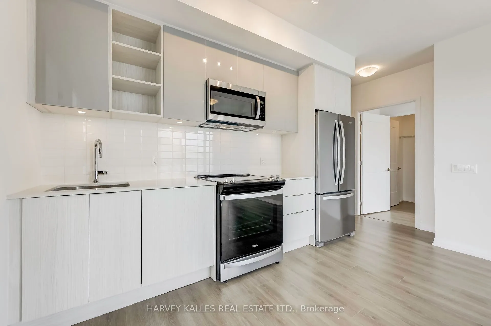25 Holly Street, #2707
