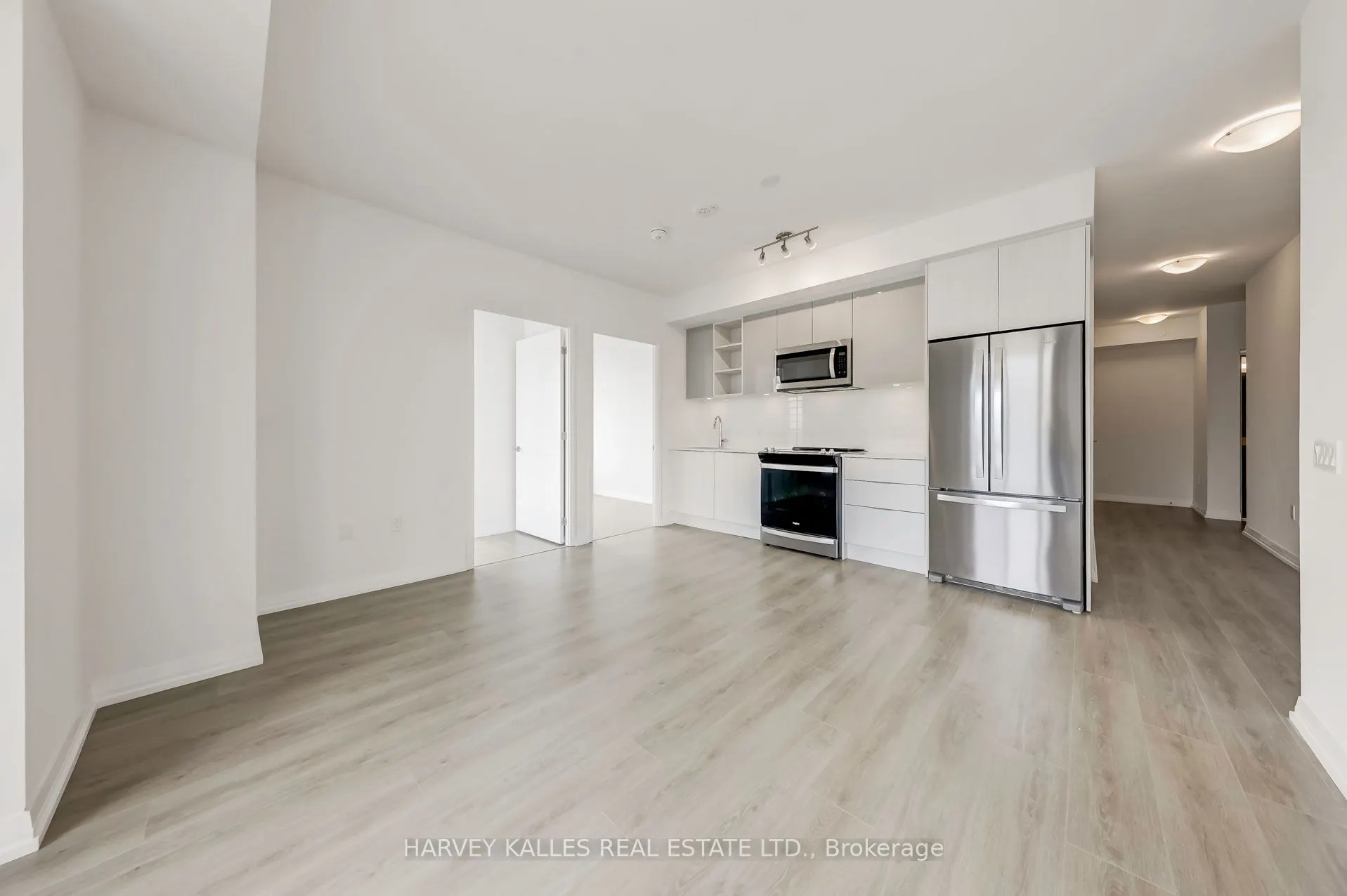 25 Holly Street, #2707