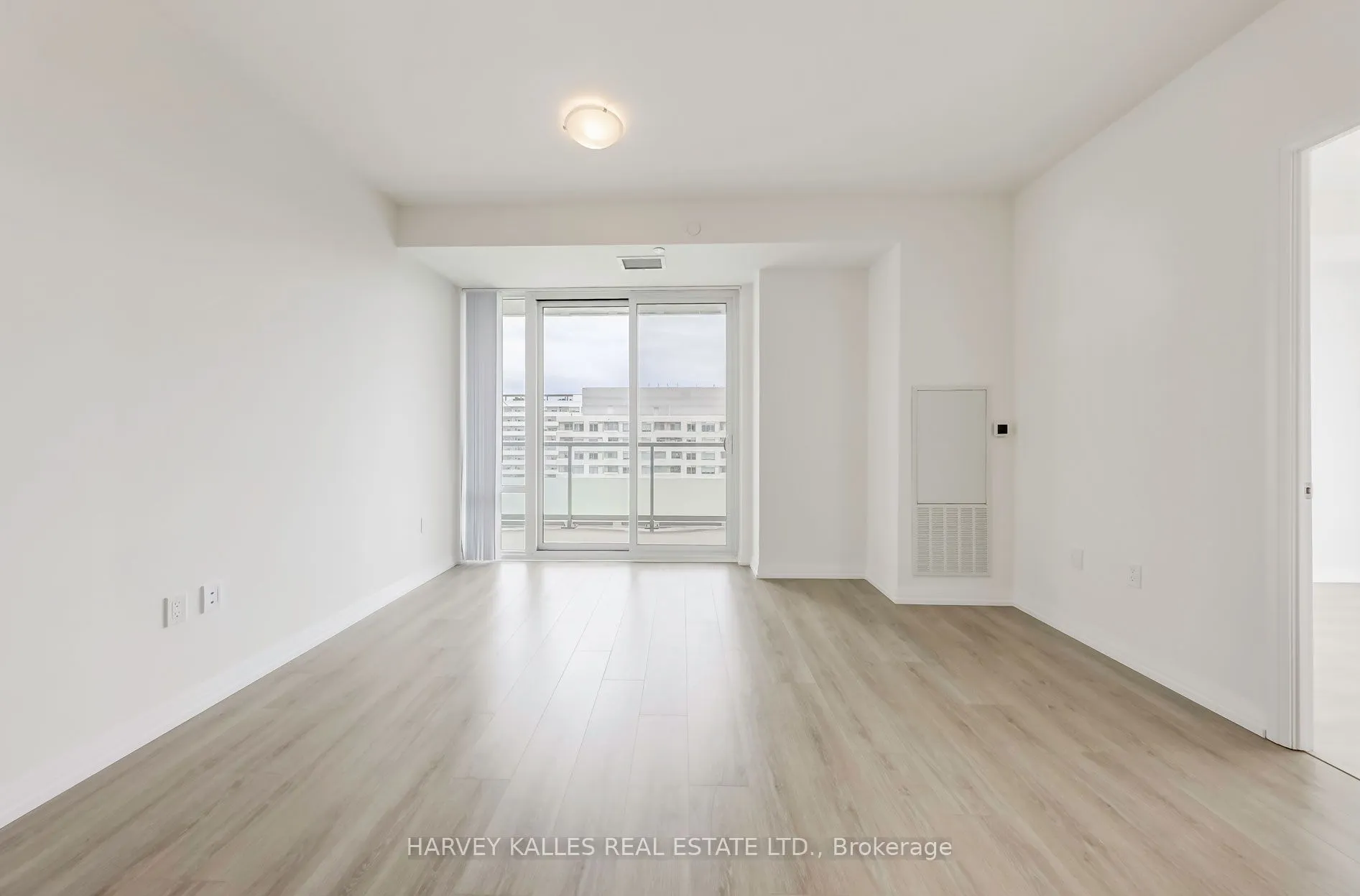 25 Holly Street, #2707
