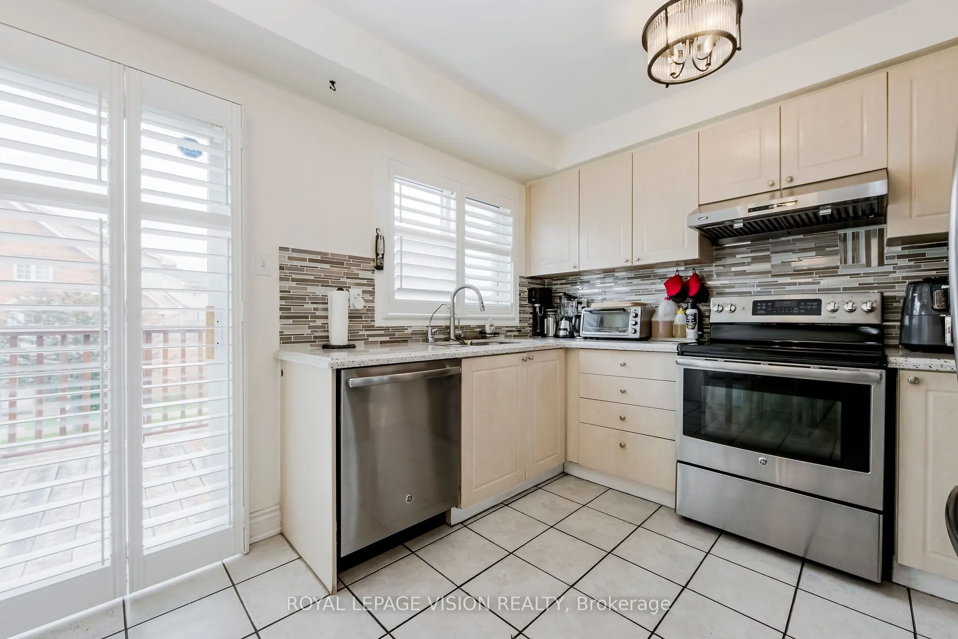 53 Hobson Avenue