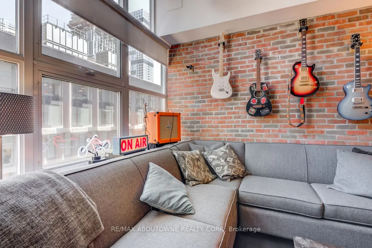 155 Dalhousie Street, #826