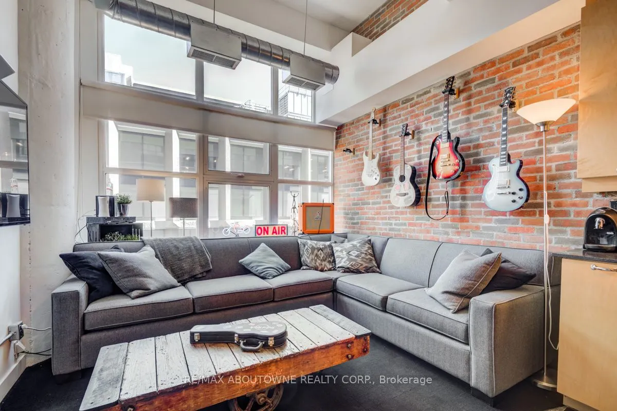 155 Dalhousie Street, #826