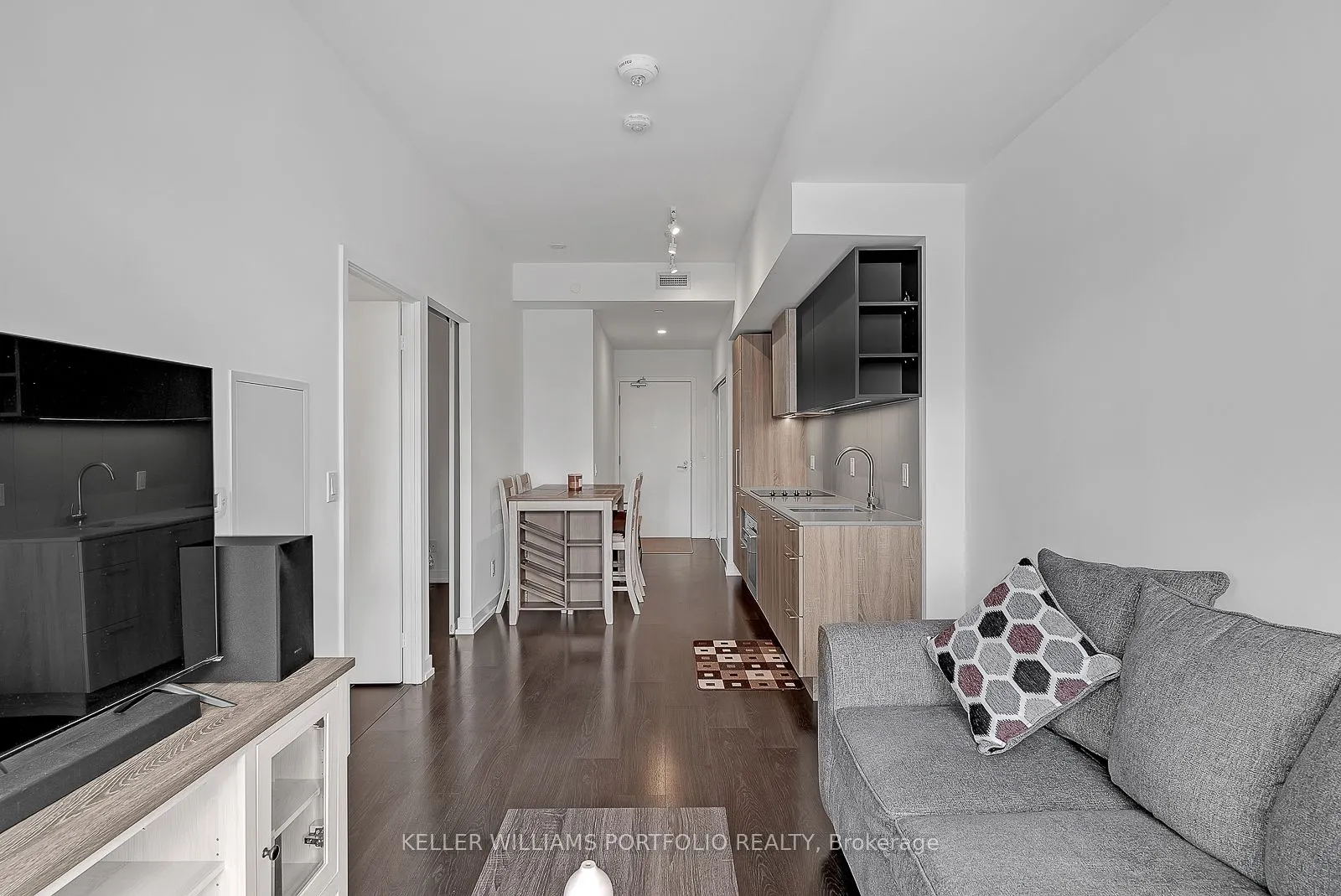 19 Western Battery Road, #716