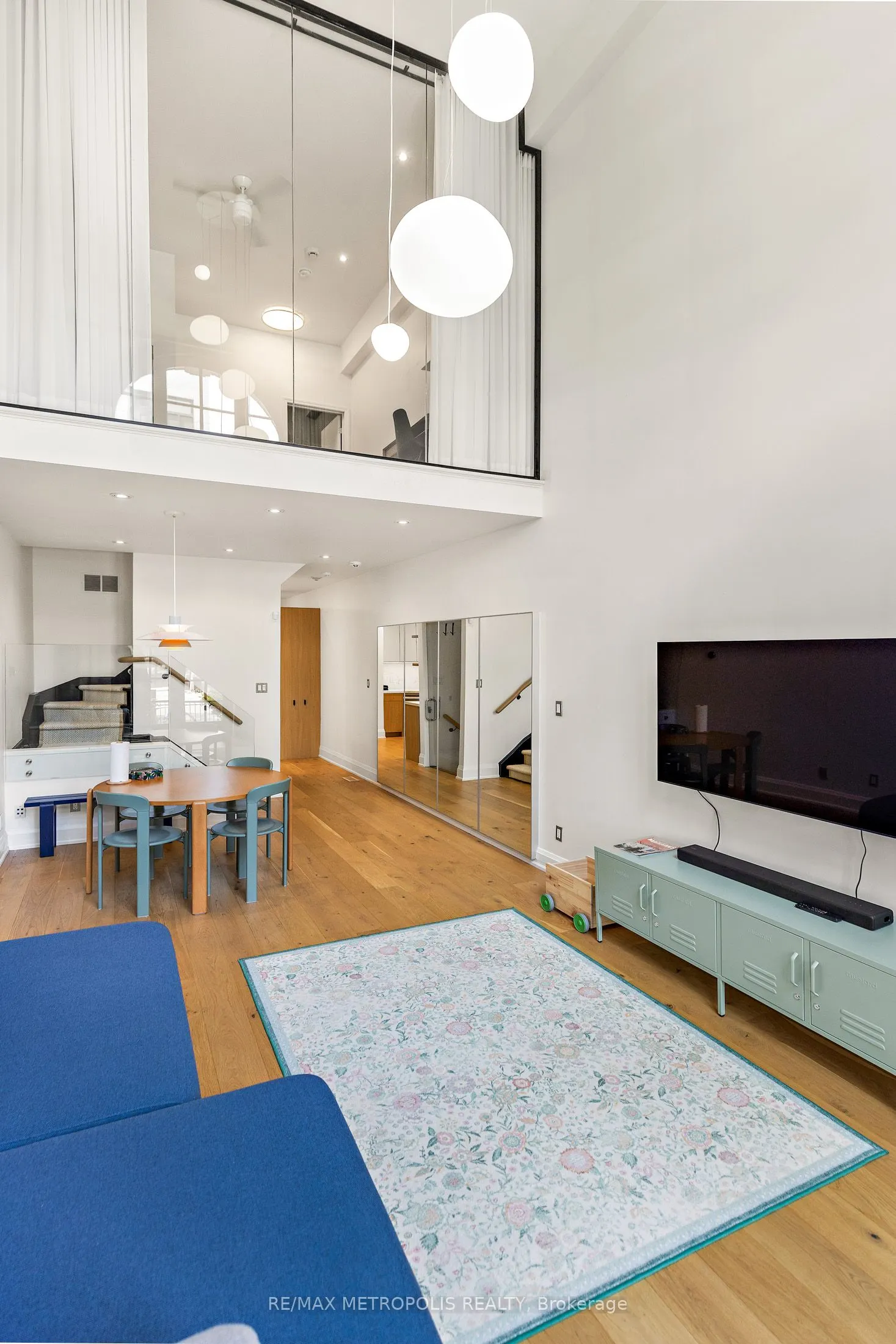394 Euclid Avenue, #102
