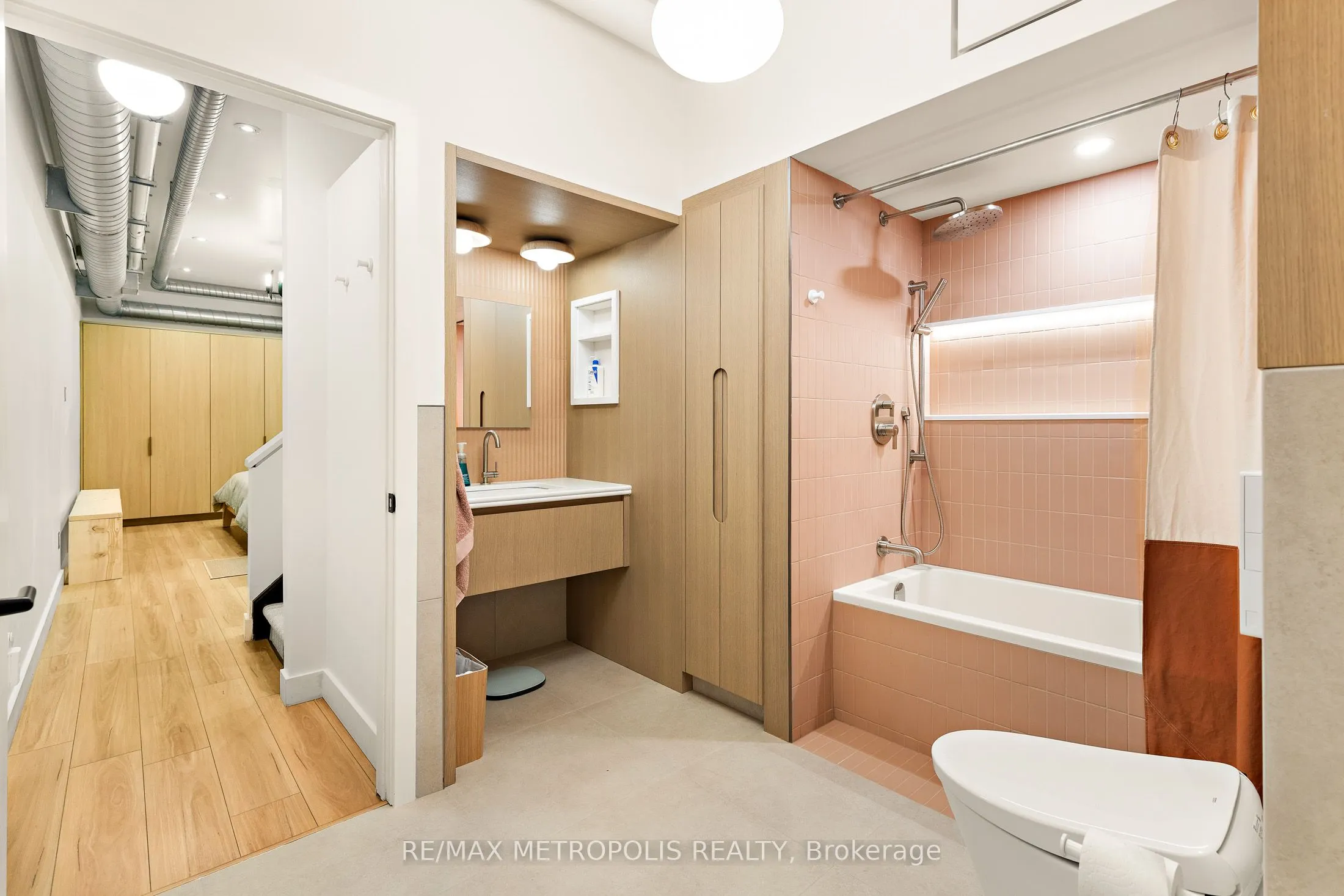 394 Euclid Avenue, #102