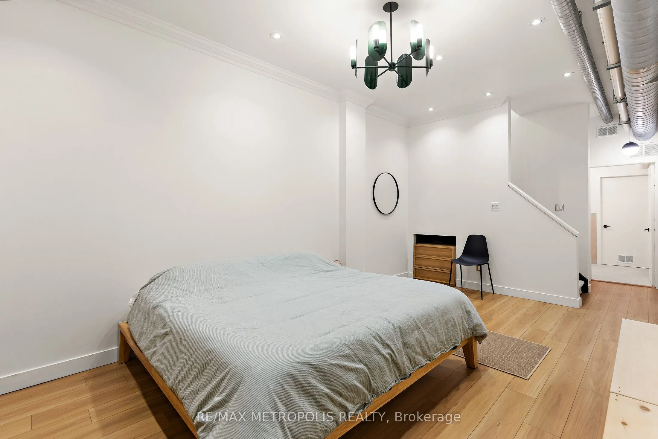 394 Euclid Avenue, #102
