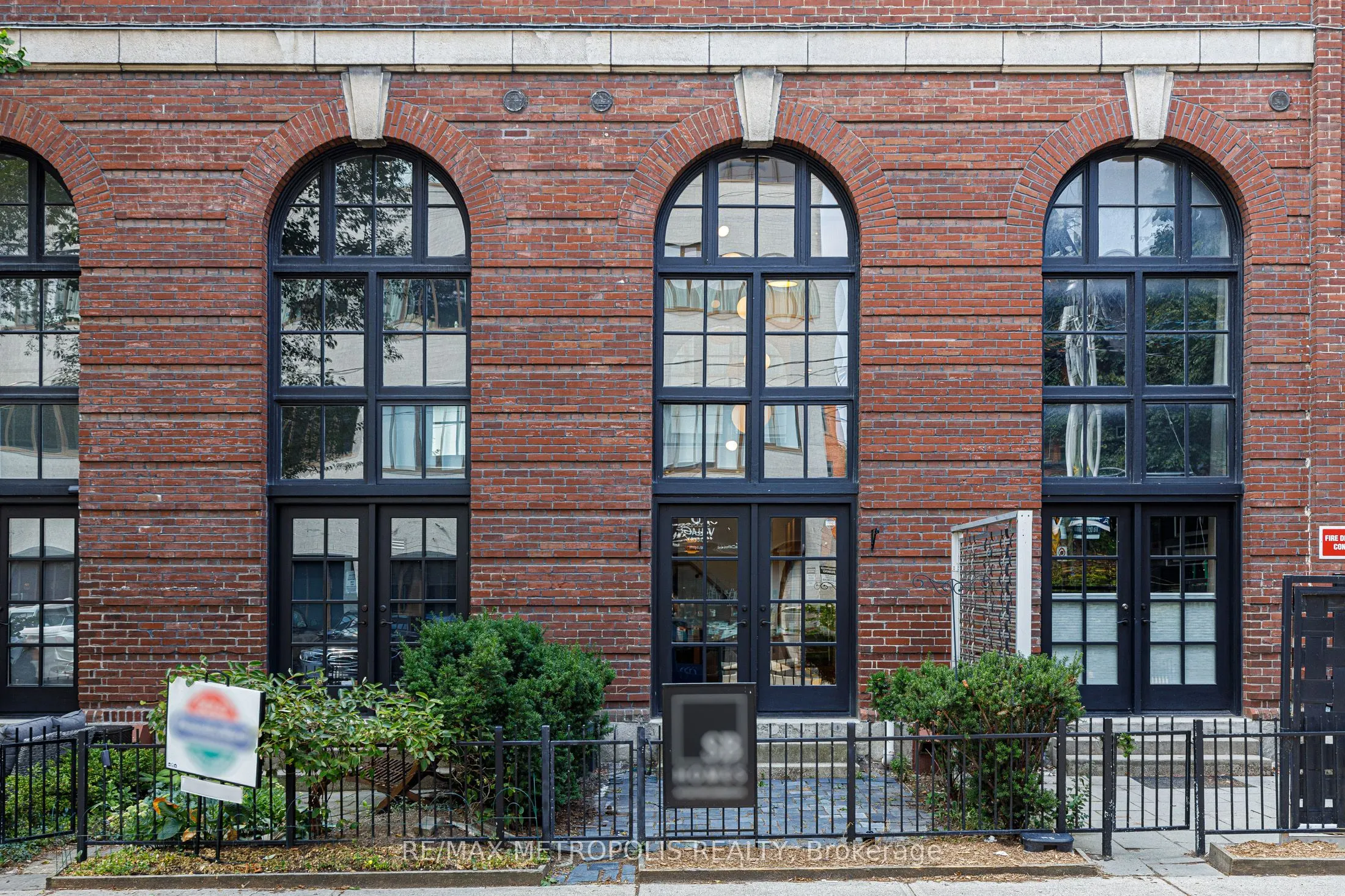 394 Euclid Avenue, #102