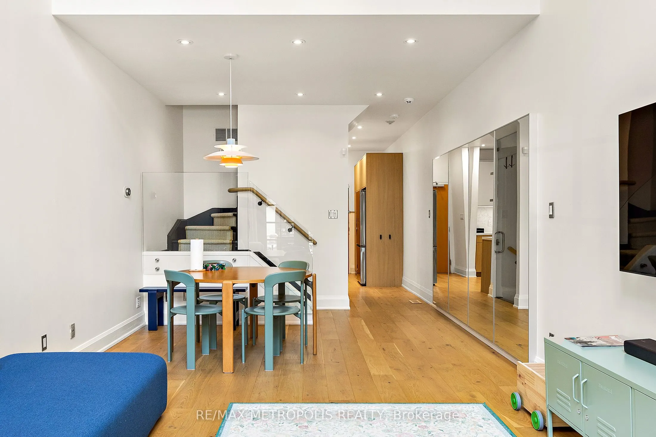 394 Euclid Avenue, #102