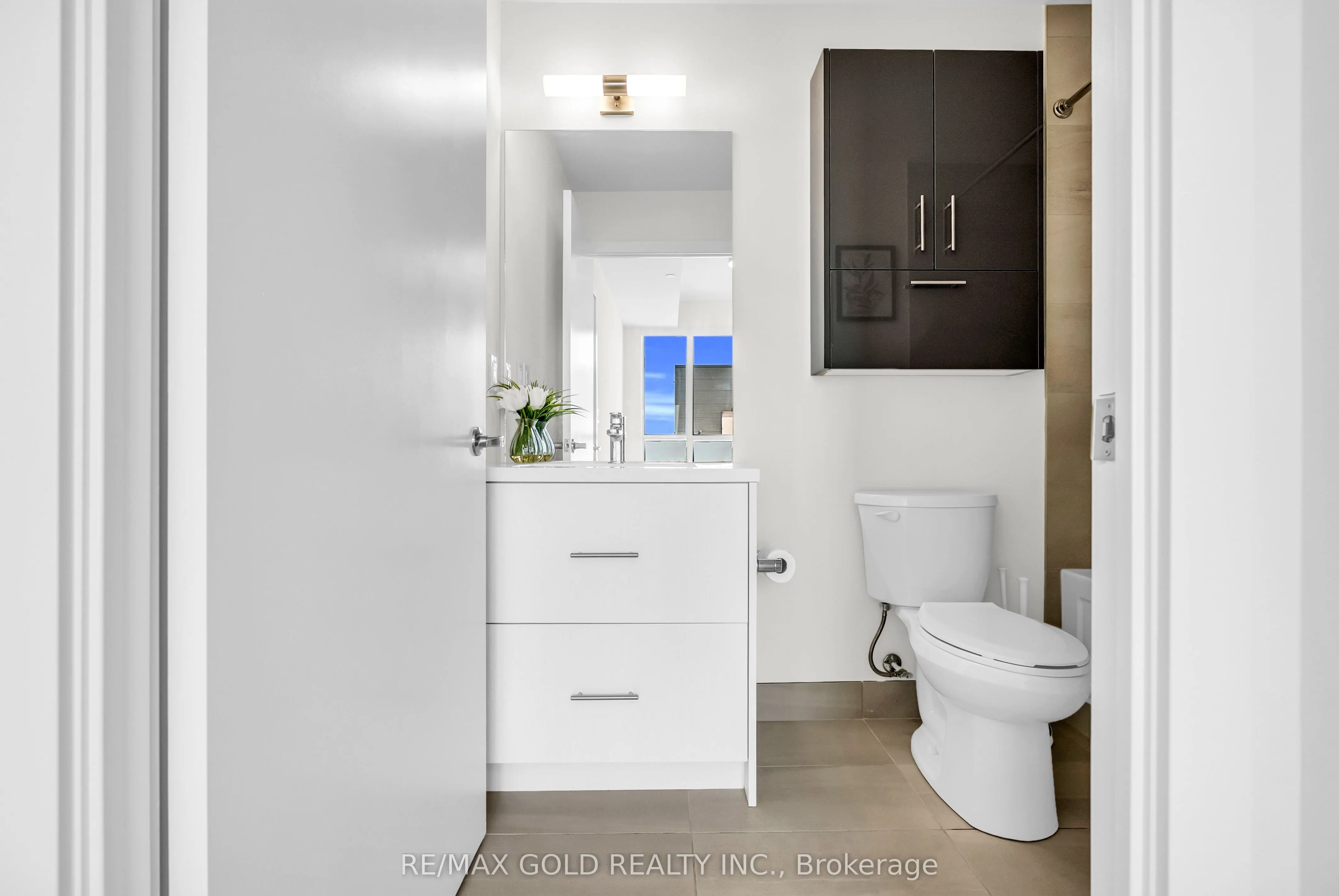 188 FAIRVIEW MALL Drive, #2101