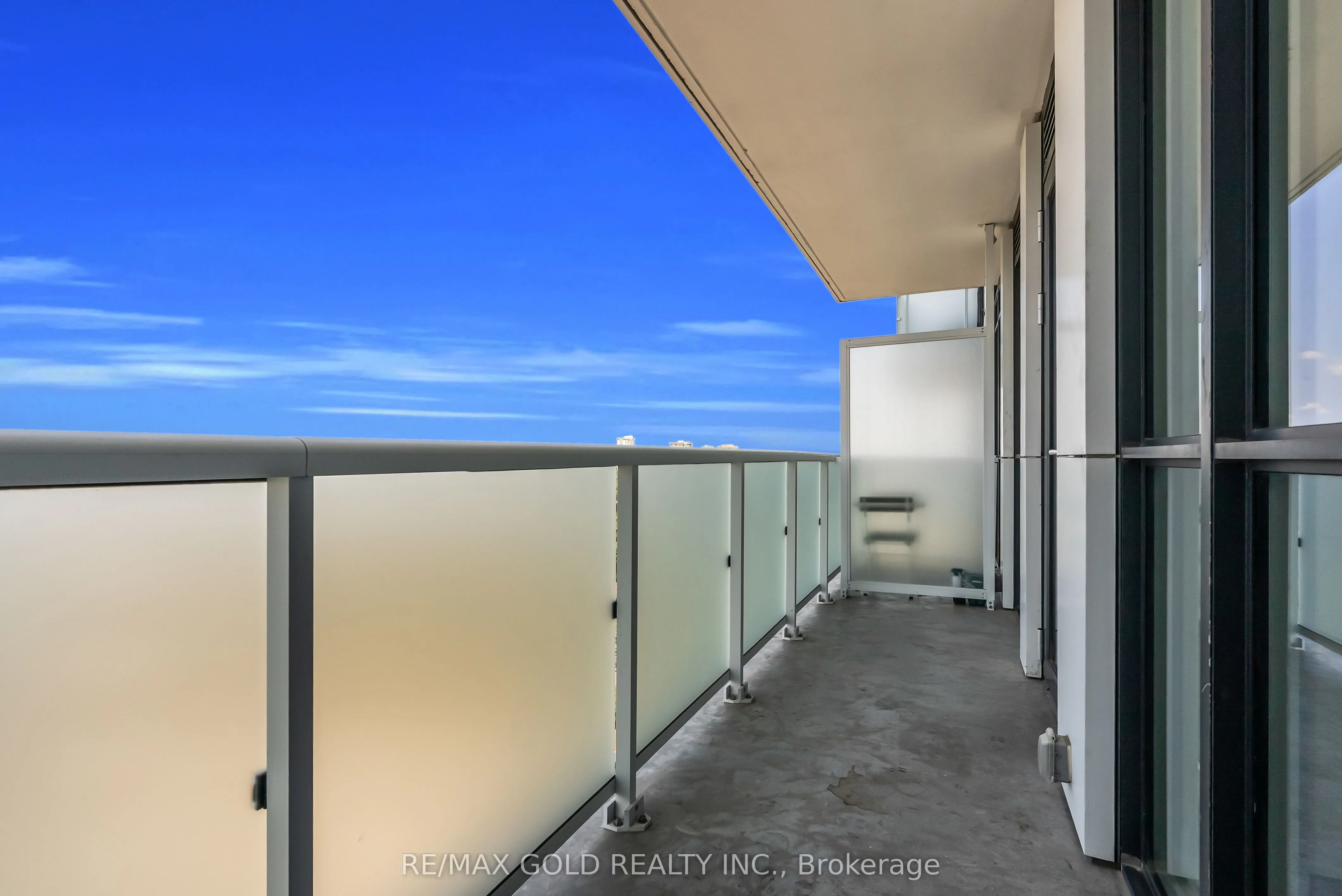 188 FAIRVIEW MALL Drive, #2101