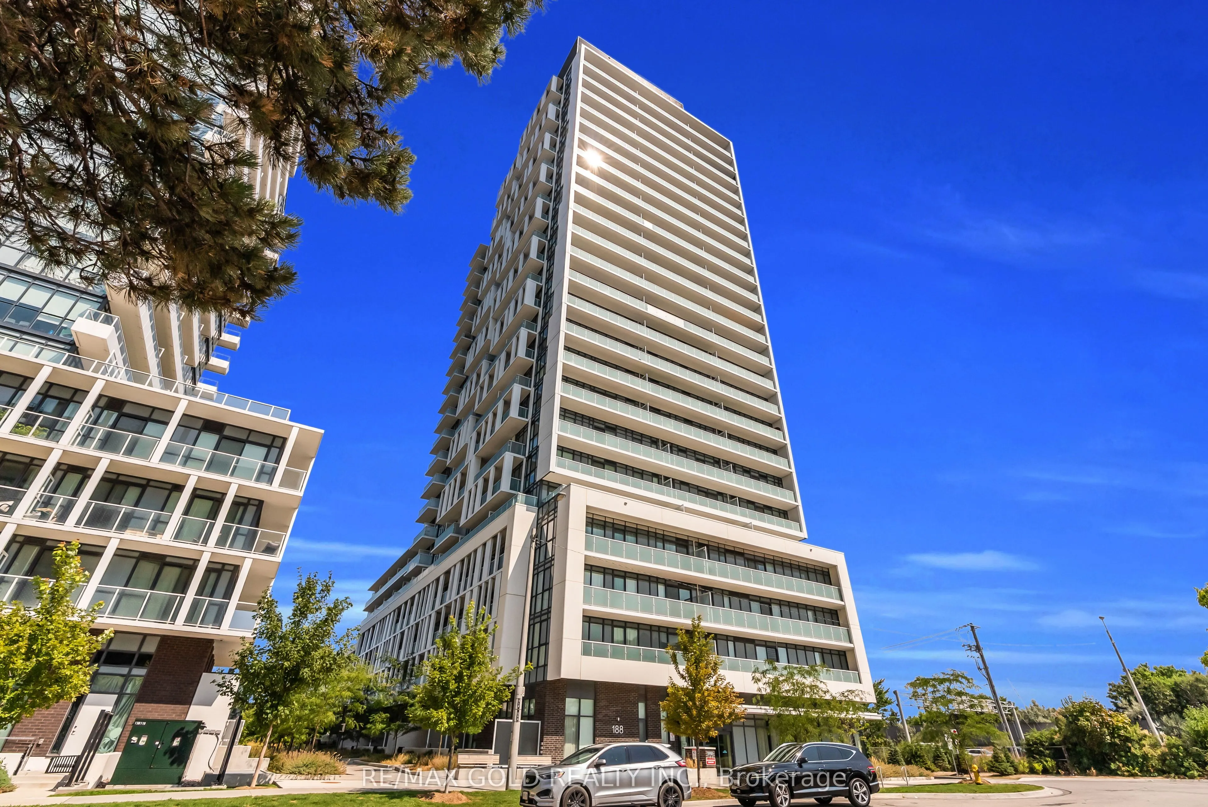 188 FAIRVIEW MALL Drive, #2101