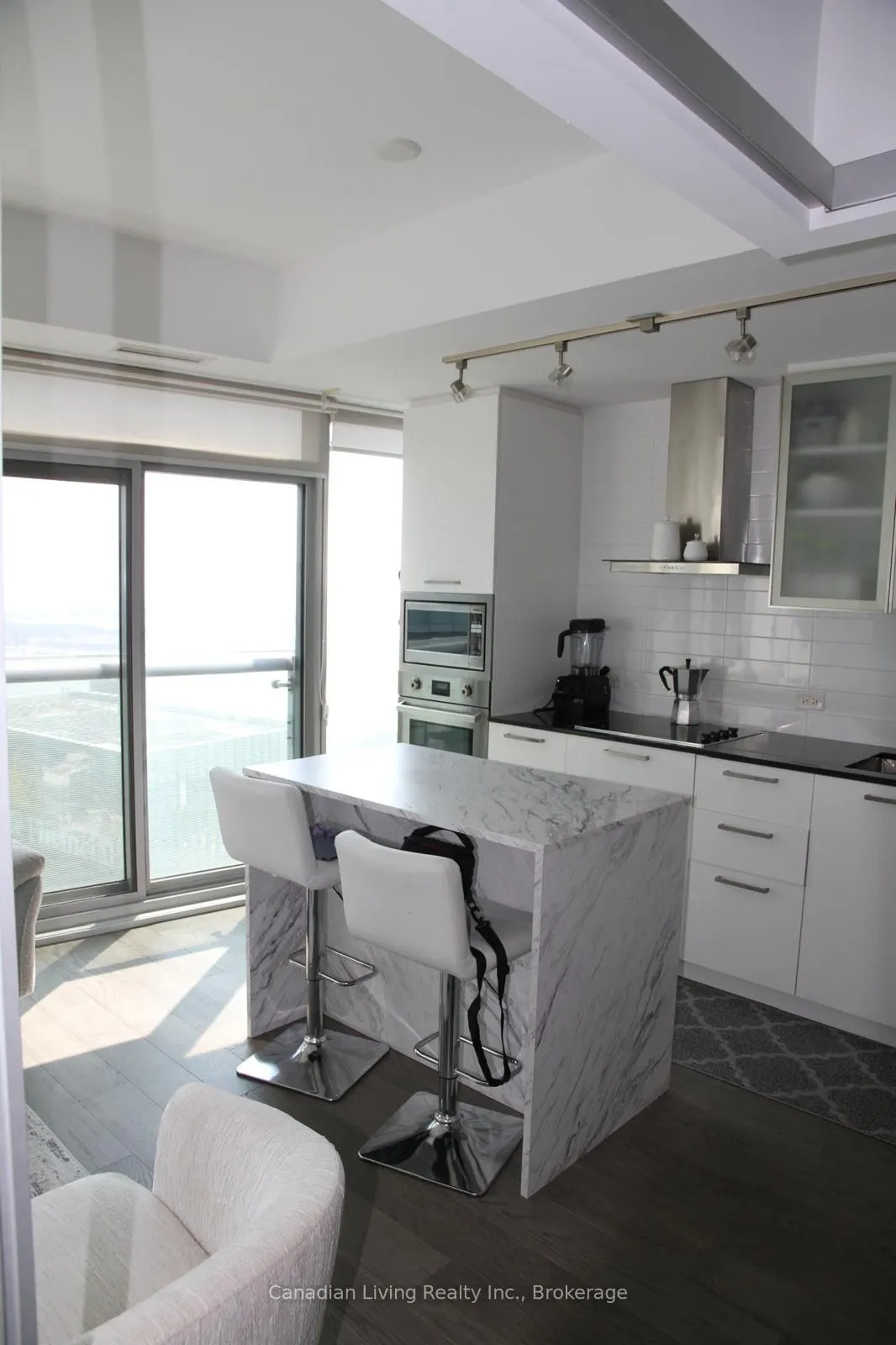 12 York Street, #5501