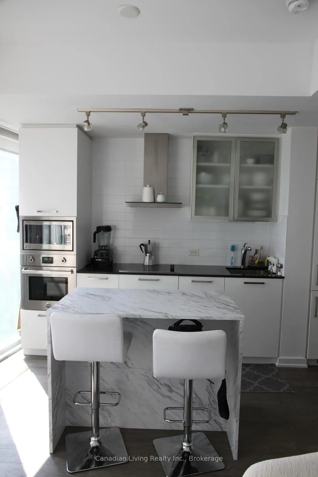 12 York Street, #5501
