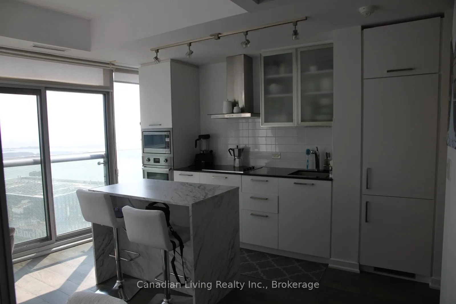 12 York Street, #5501