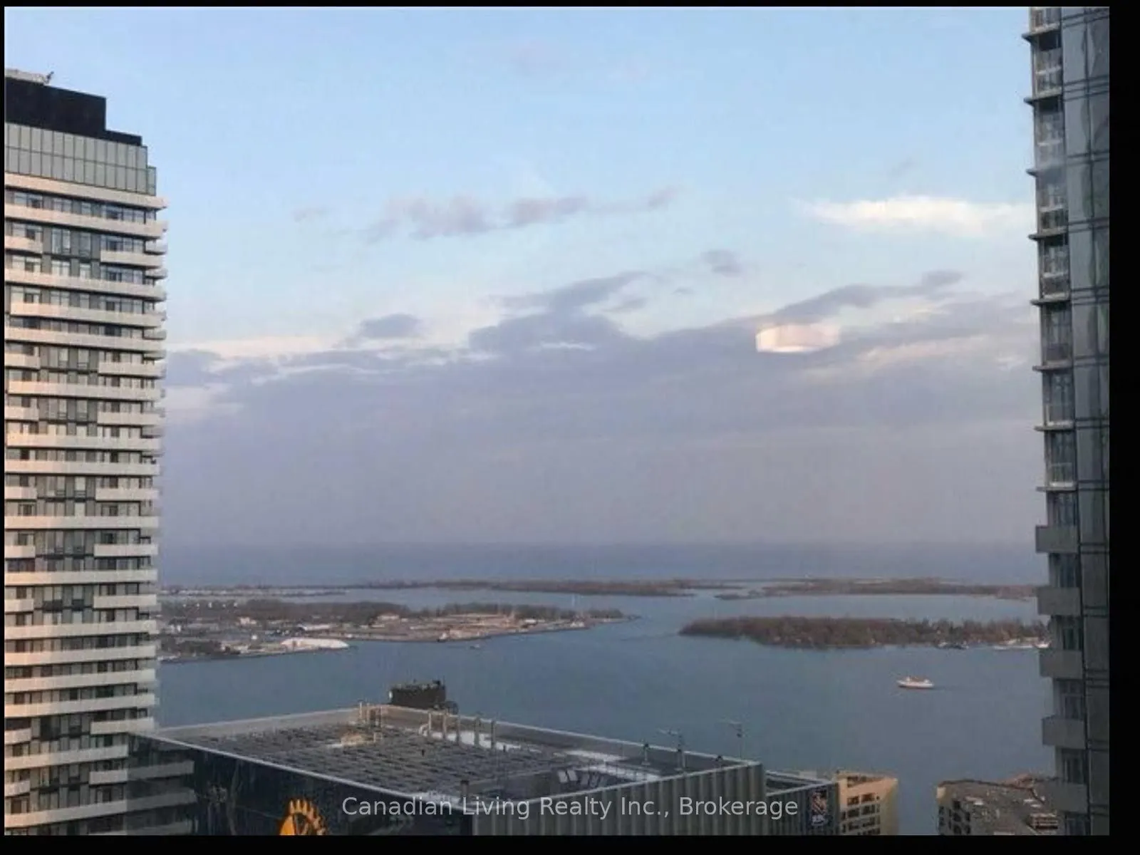 12 York Street, #5501