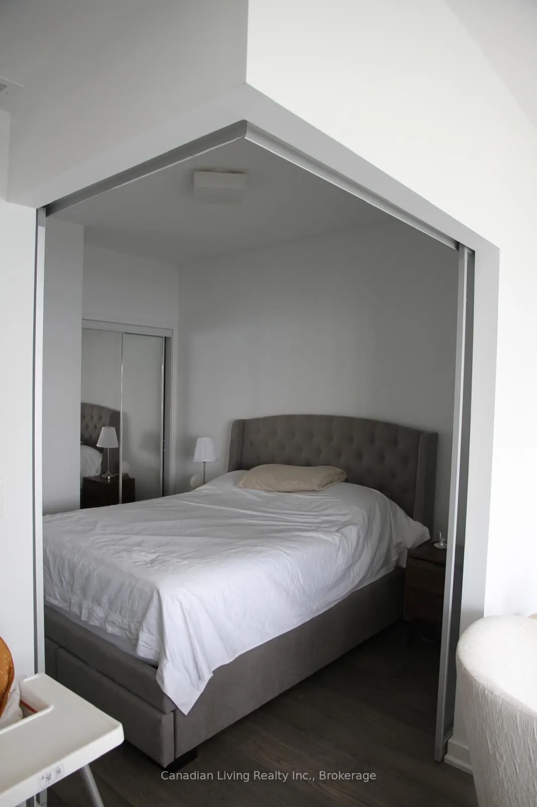 12 York Street, #5501