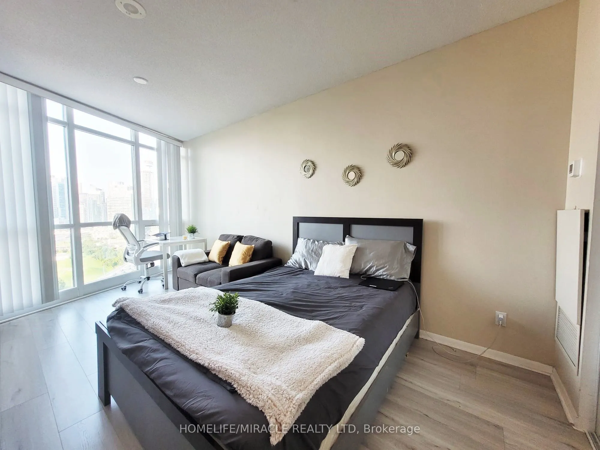 231 Fort York Boulevard, #2310