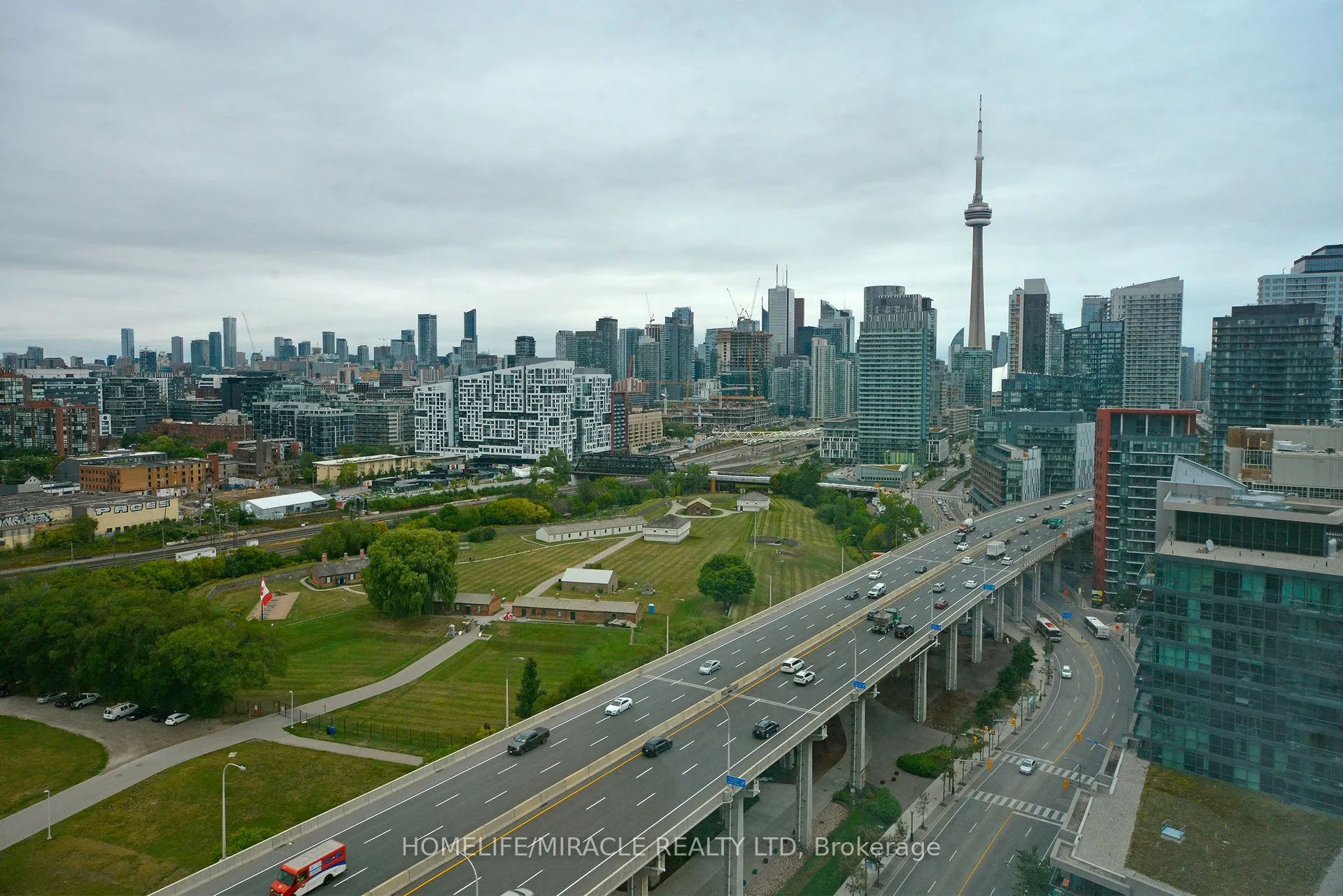 231 Fort York Boulevard, #2310