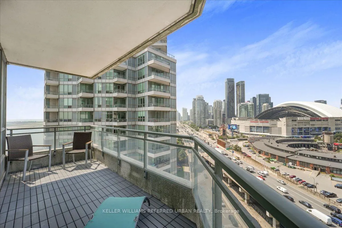 228 Queens Quay W, #2011