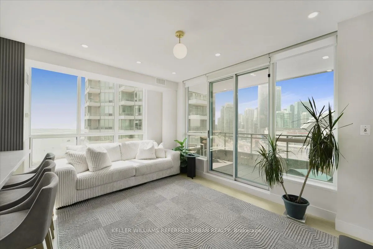 228 Queens Quay W, #2011