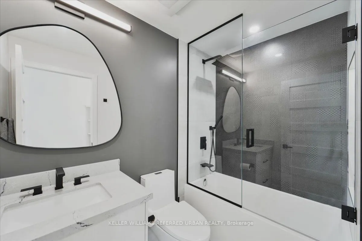 228 Queens Quay W, #2011