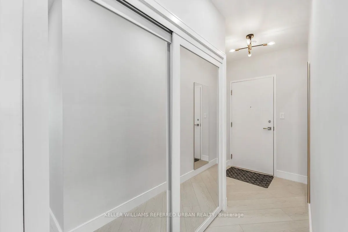 228 Queens Quay W, #2011