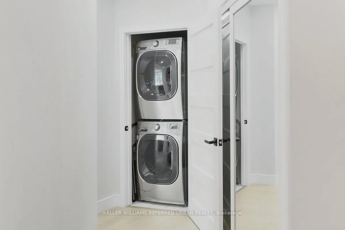 228 Queens Quay W, #2011