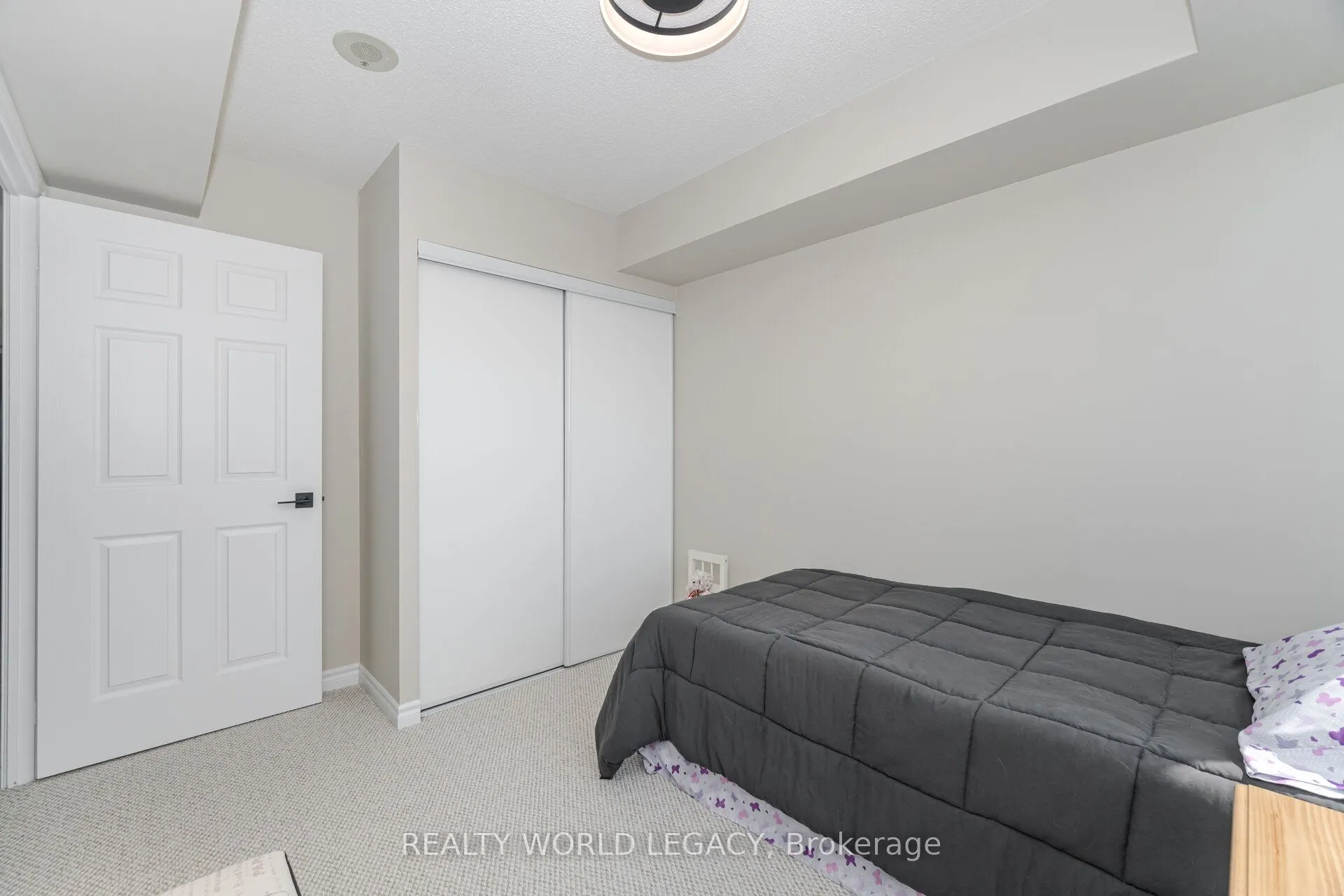1720 Eglinton Avenue E, #610