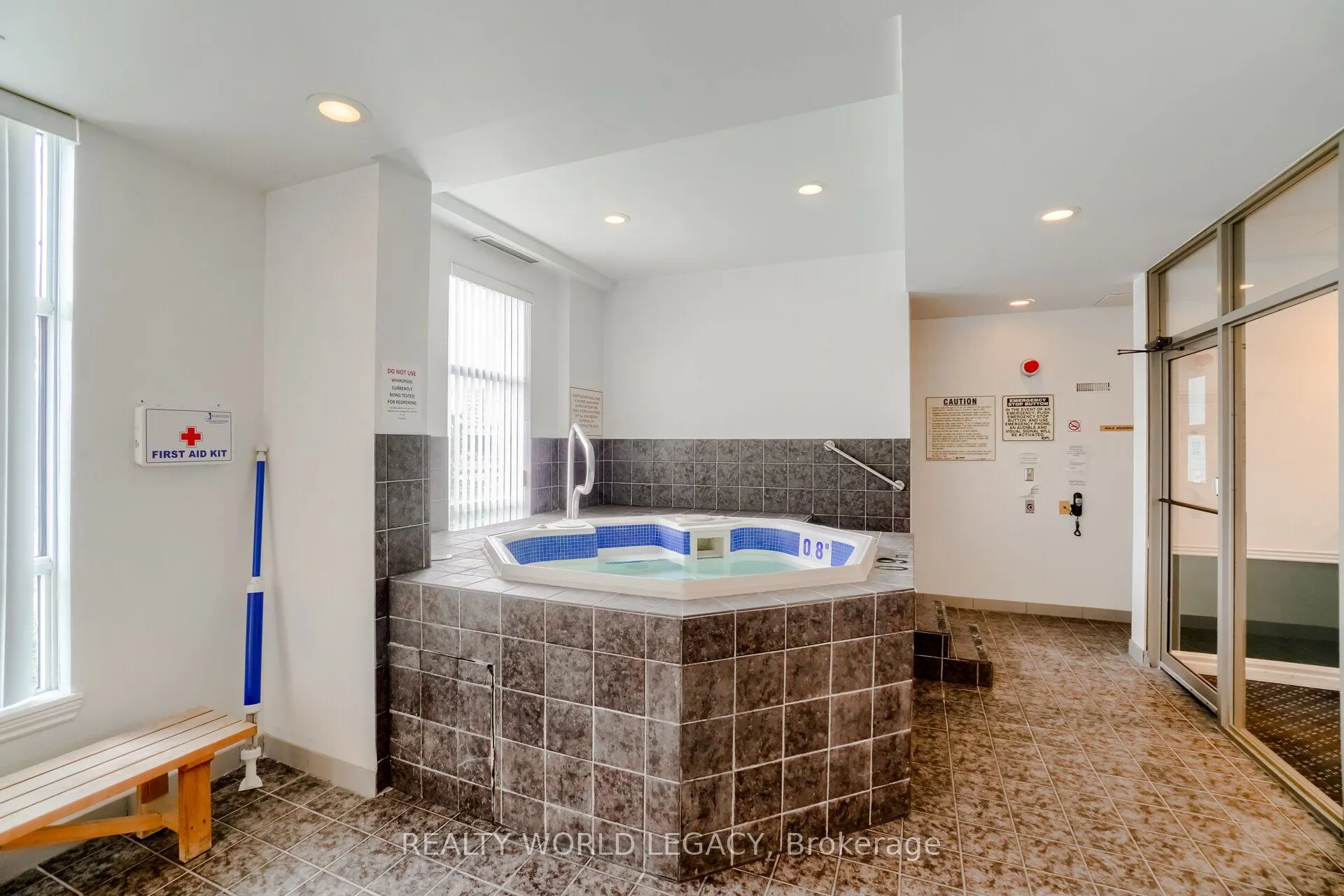 1720 Eglinton Avenue E, #610