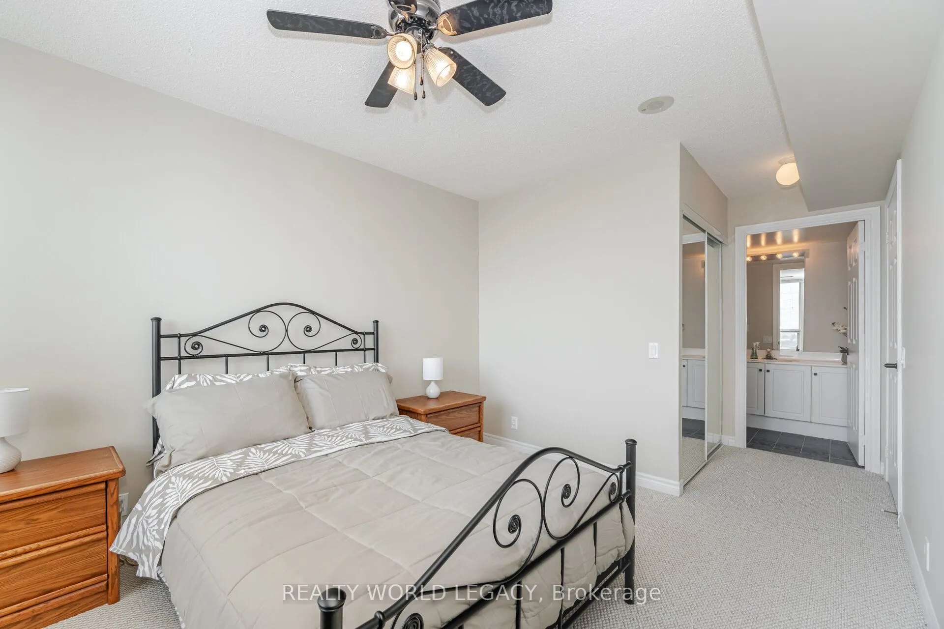 1720 Eglinton Avenue E, #610