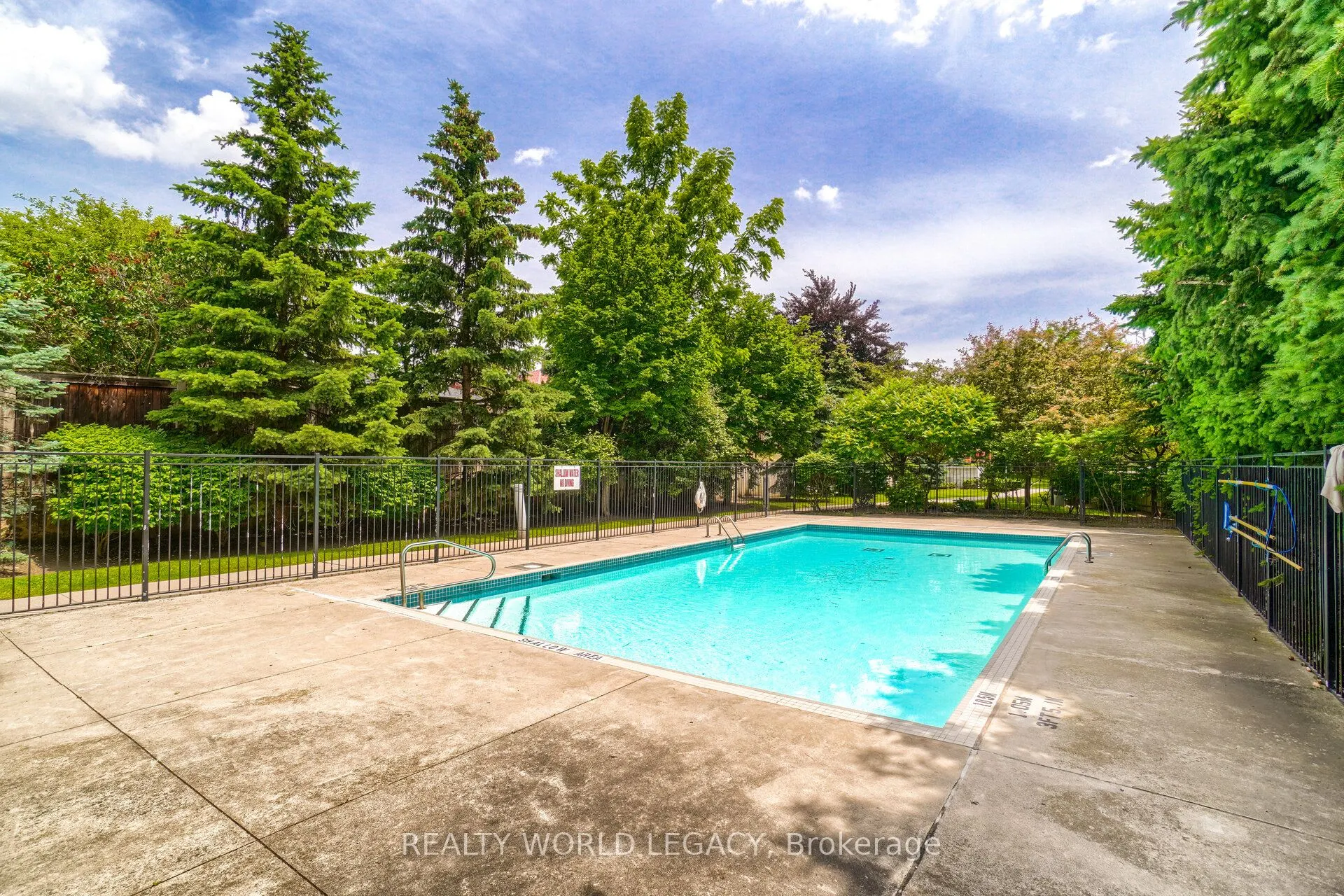 1720 Eglinton Avenue E, #610