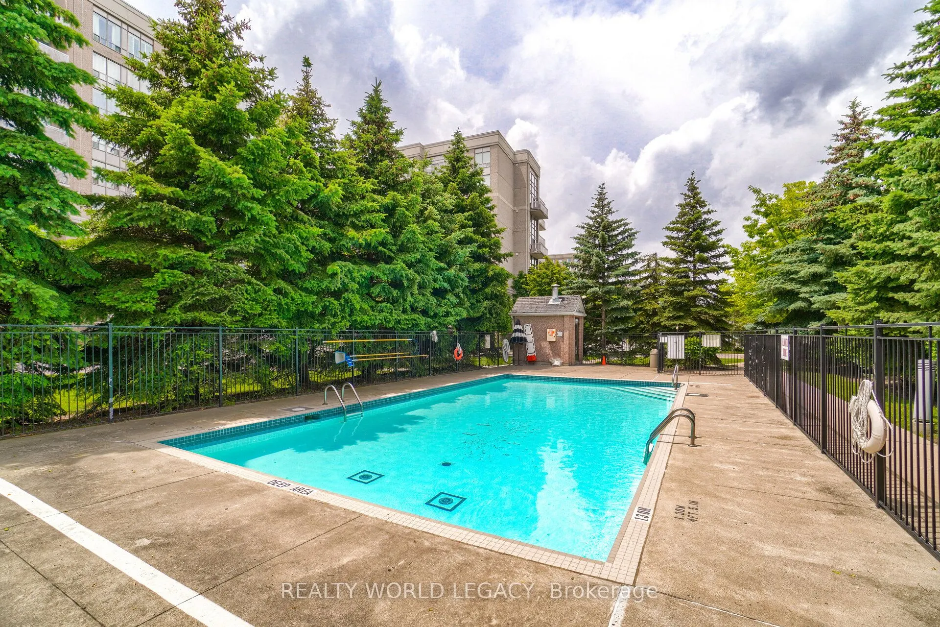 1720 Eglinton Avenue E, #610