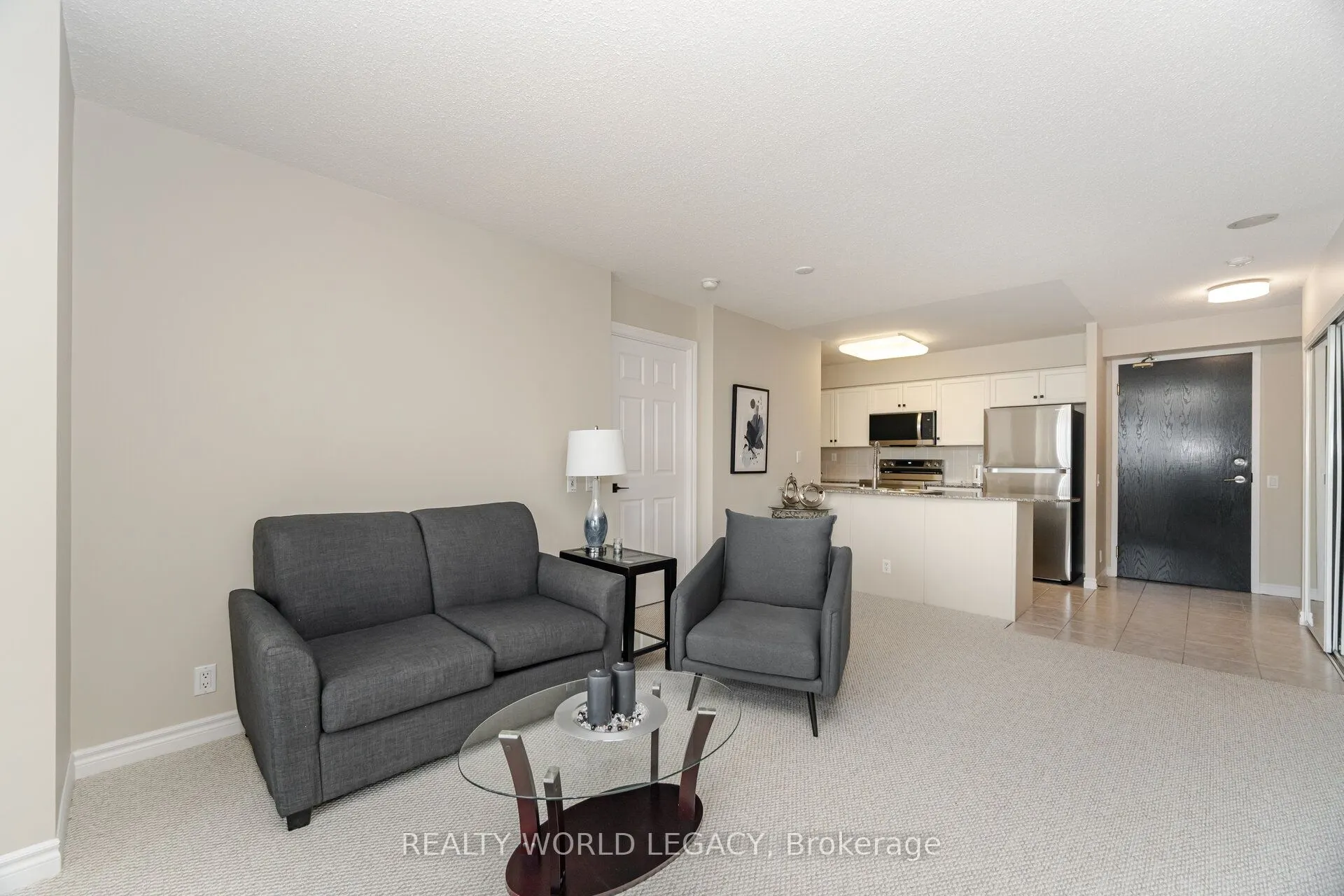 1720 Eglinton Avenue E, #610
