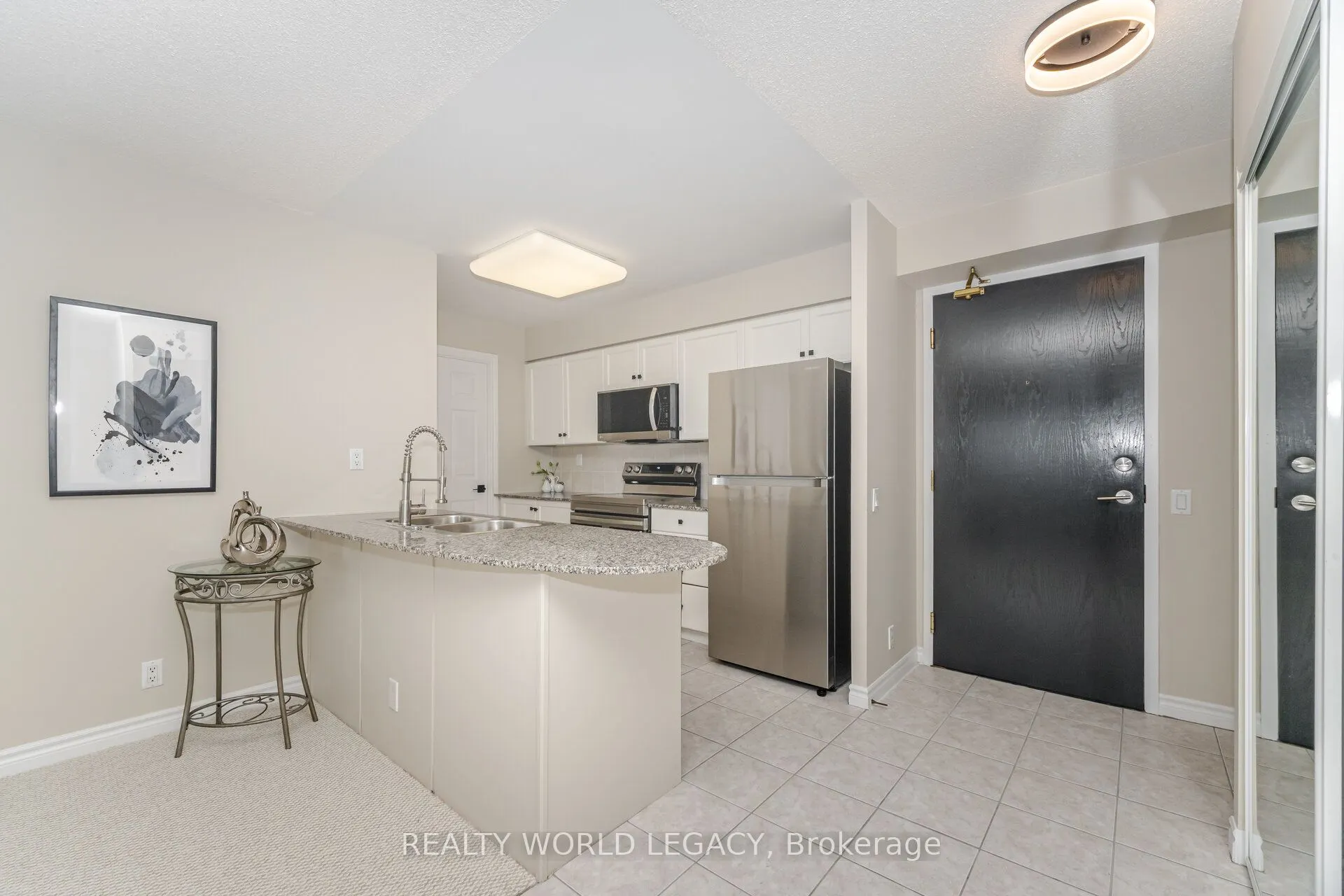 1720 Eglinton Avenue E, #610