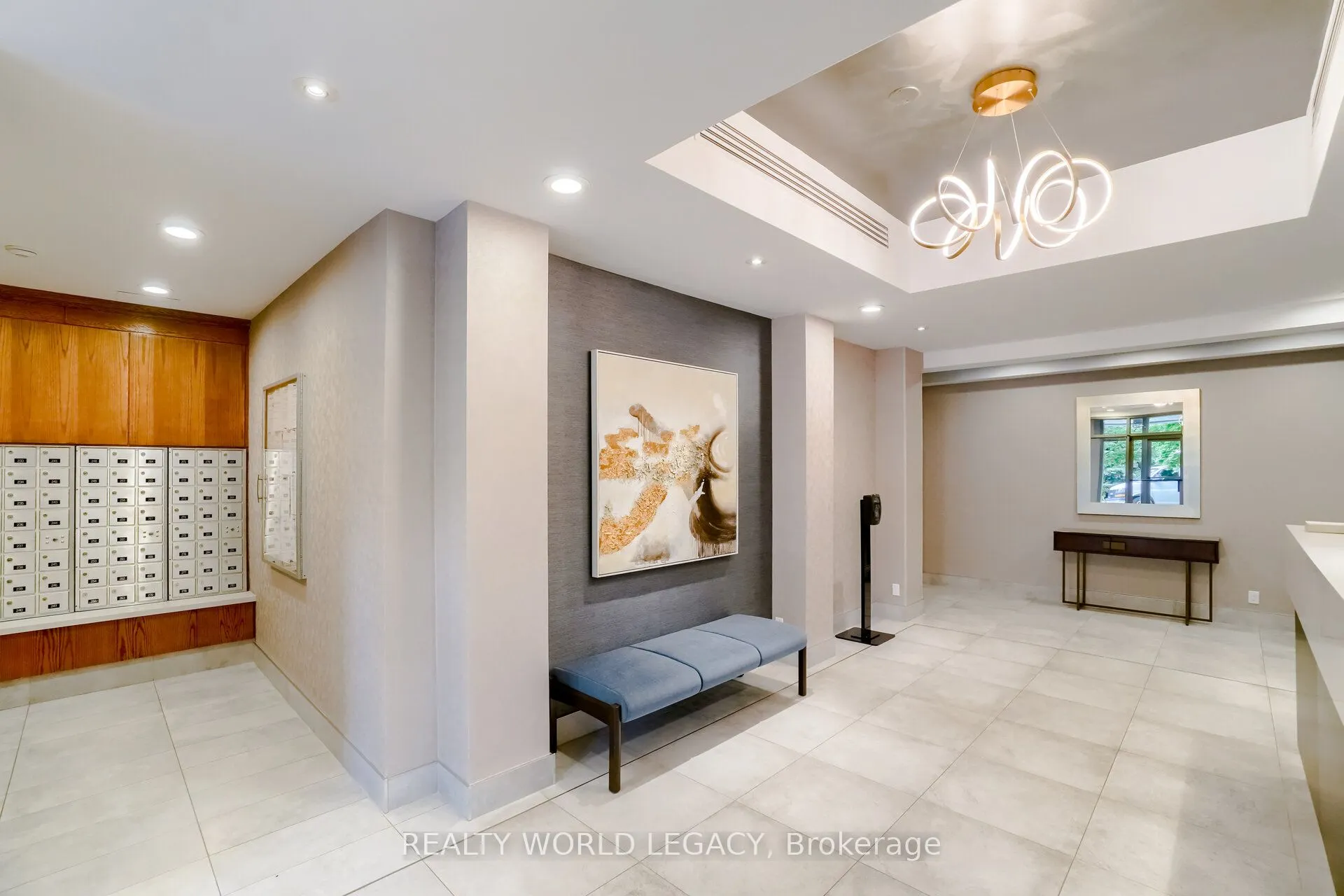 1720 Eglinton Avenue E, #610