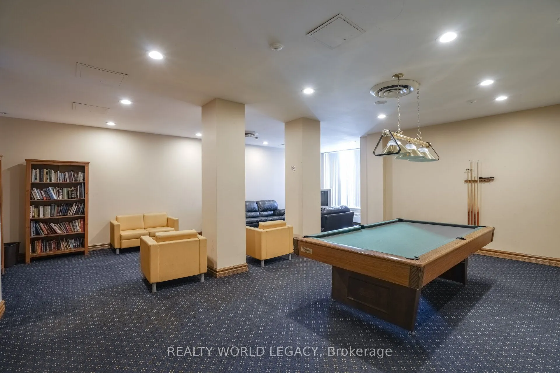 1720 Eglinton Avenue E, #610