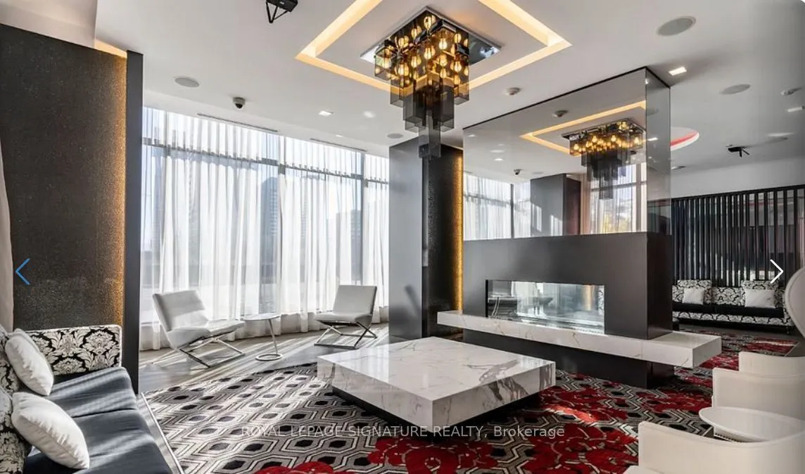 560 Front Street W, #1007