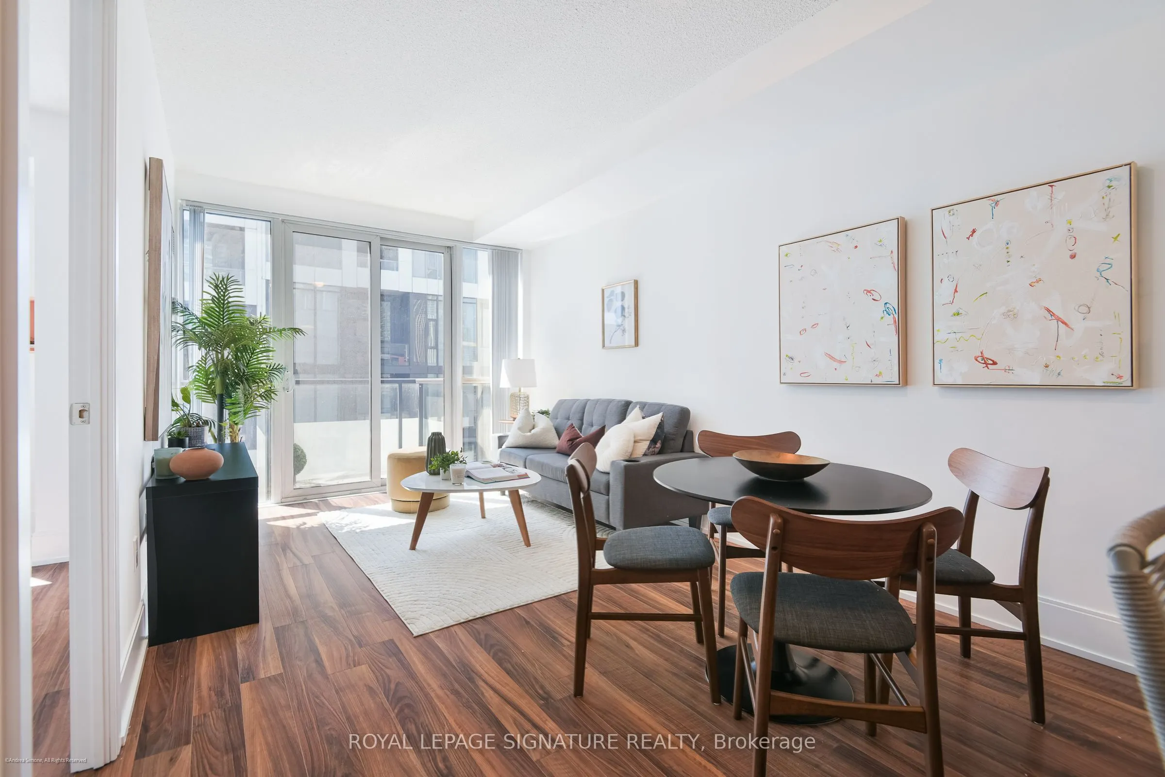 560 Front Street W, #1007