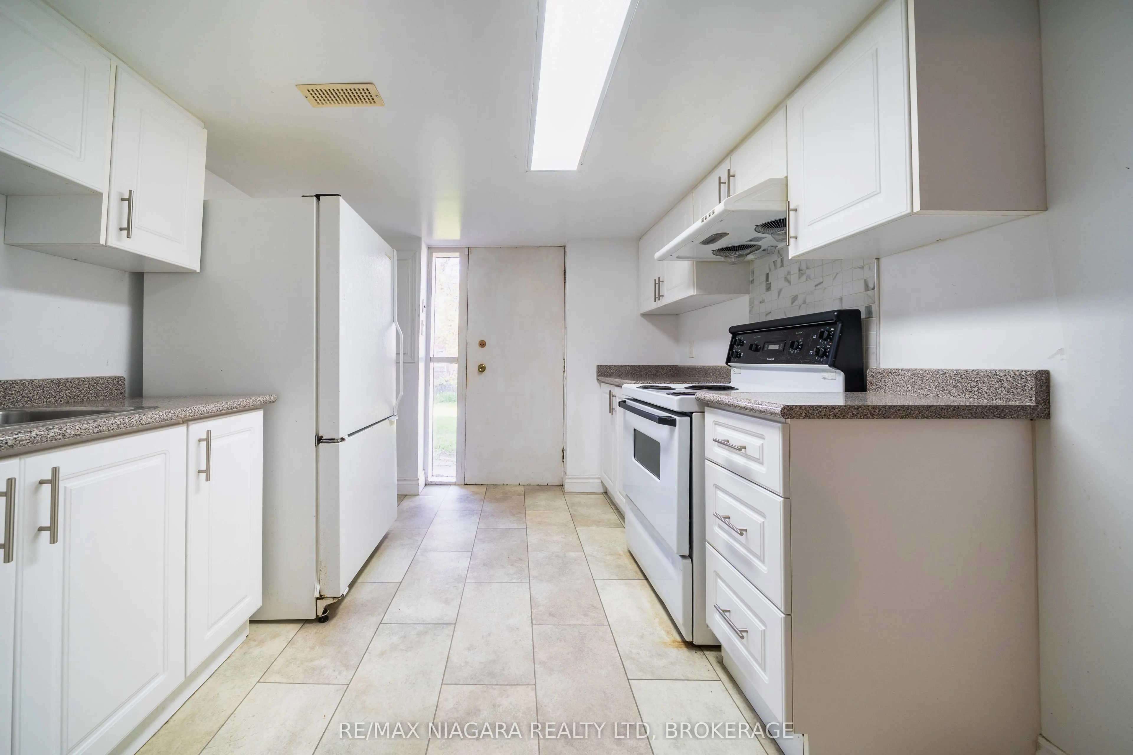 55 North Hills Terrace