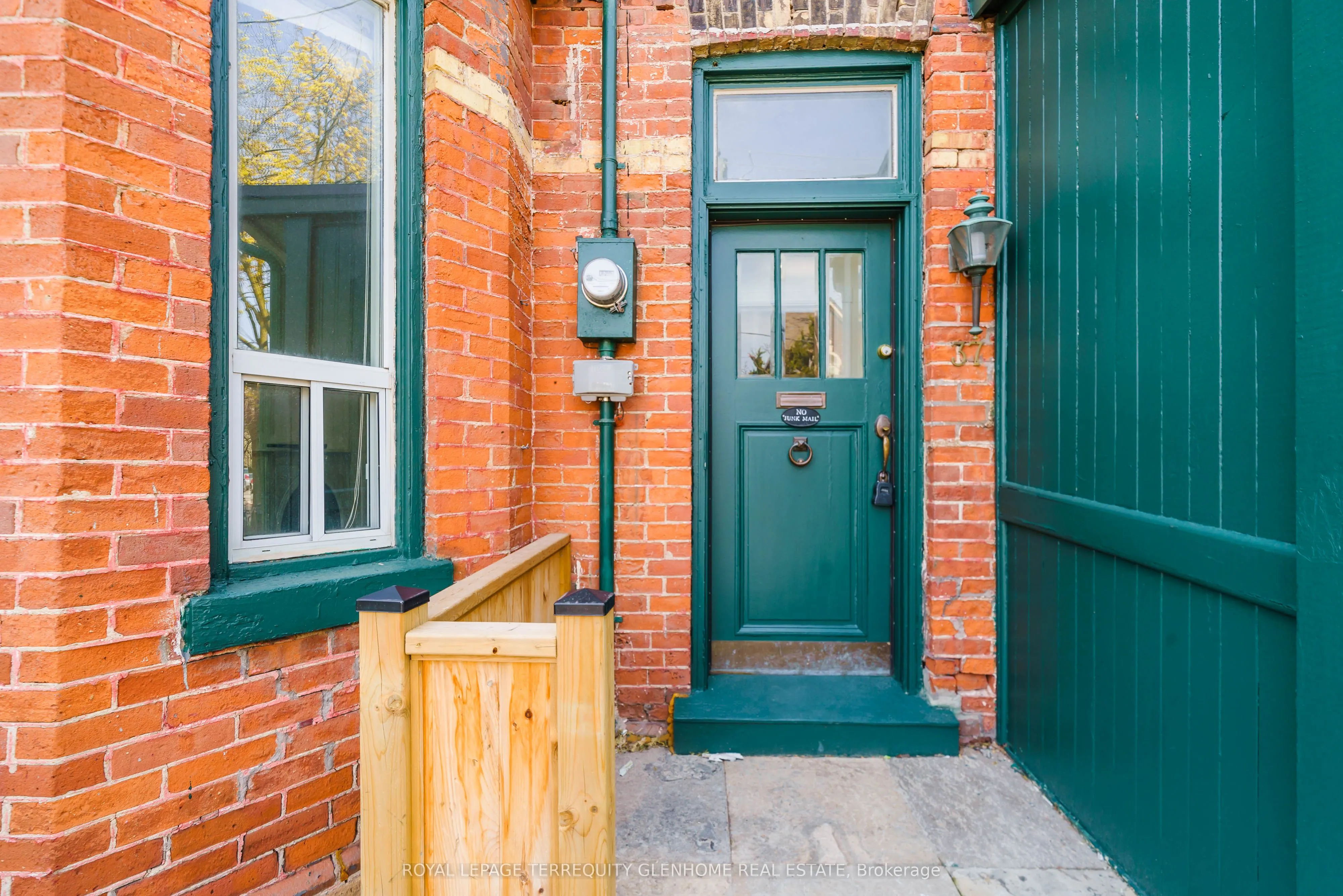 37 Birch Avenue