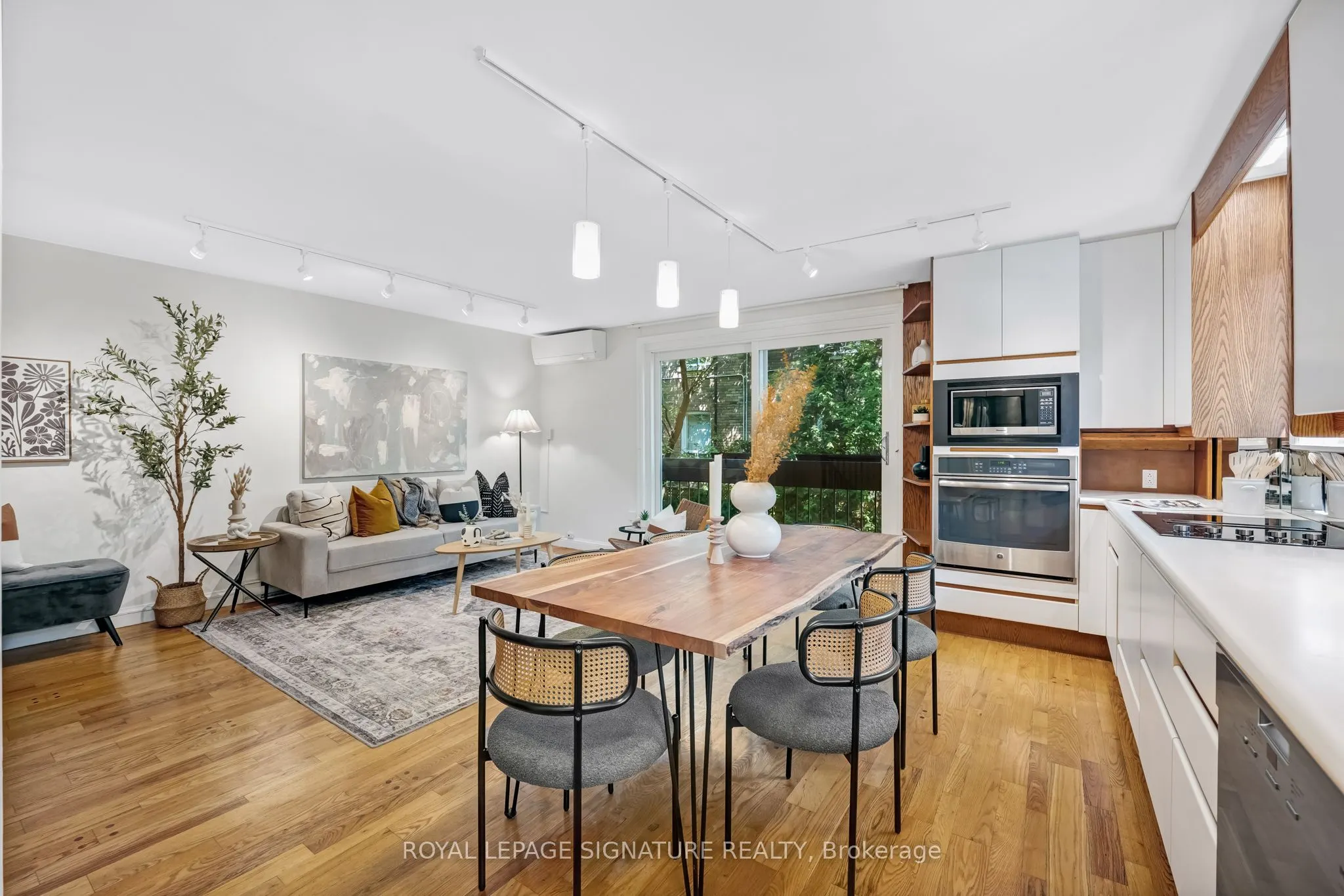 28 Admiral Road, #10