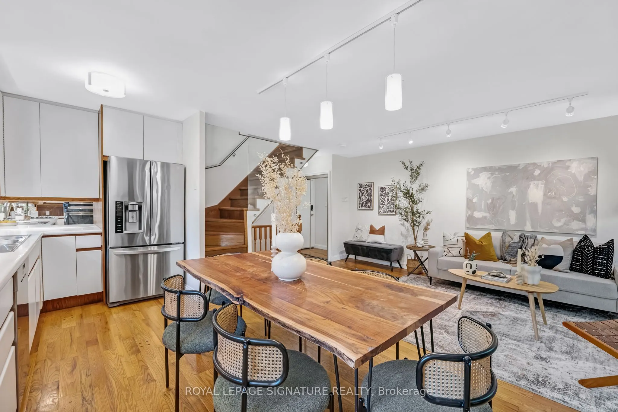 28 Admiral Road, #10