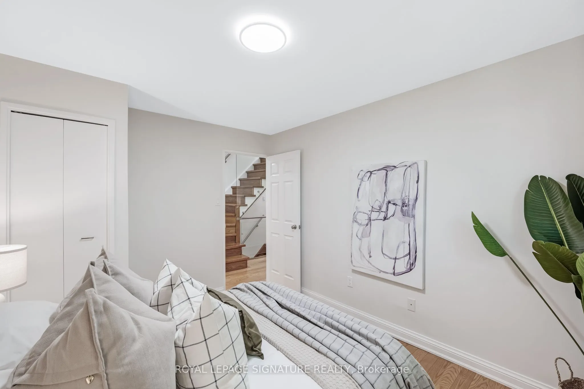 28 Admiral Road, #10