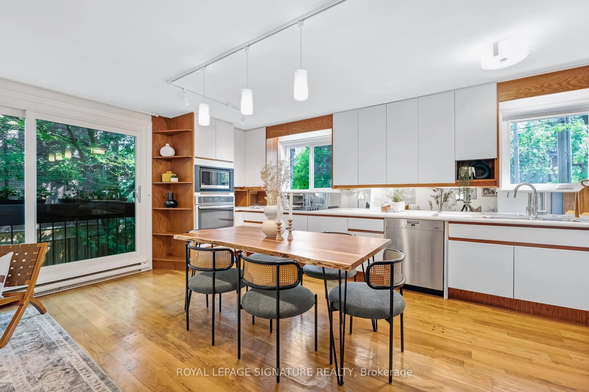 28 Admiral Road, #10