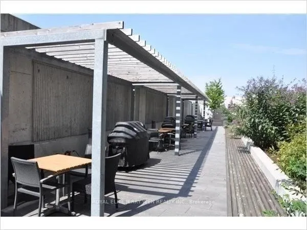 2756 Old Leslie Street, #1103
