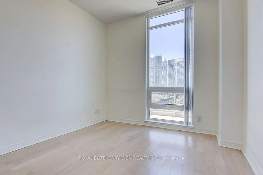 2756 Old Leslie Street, #1103