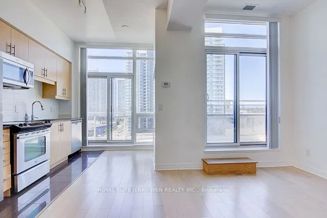2756 Old Leslie Street, #1103