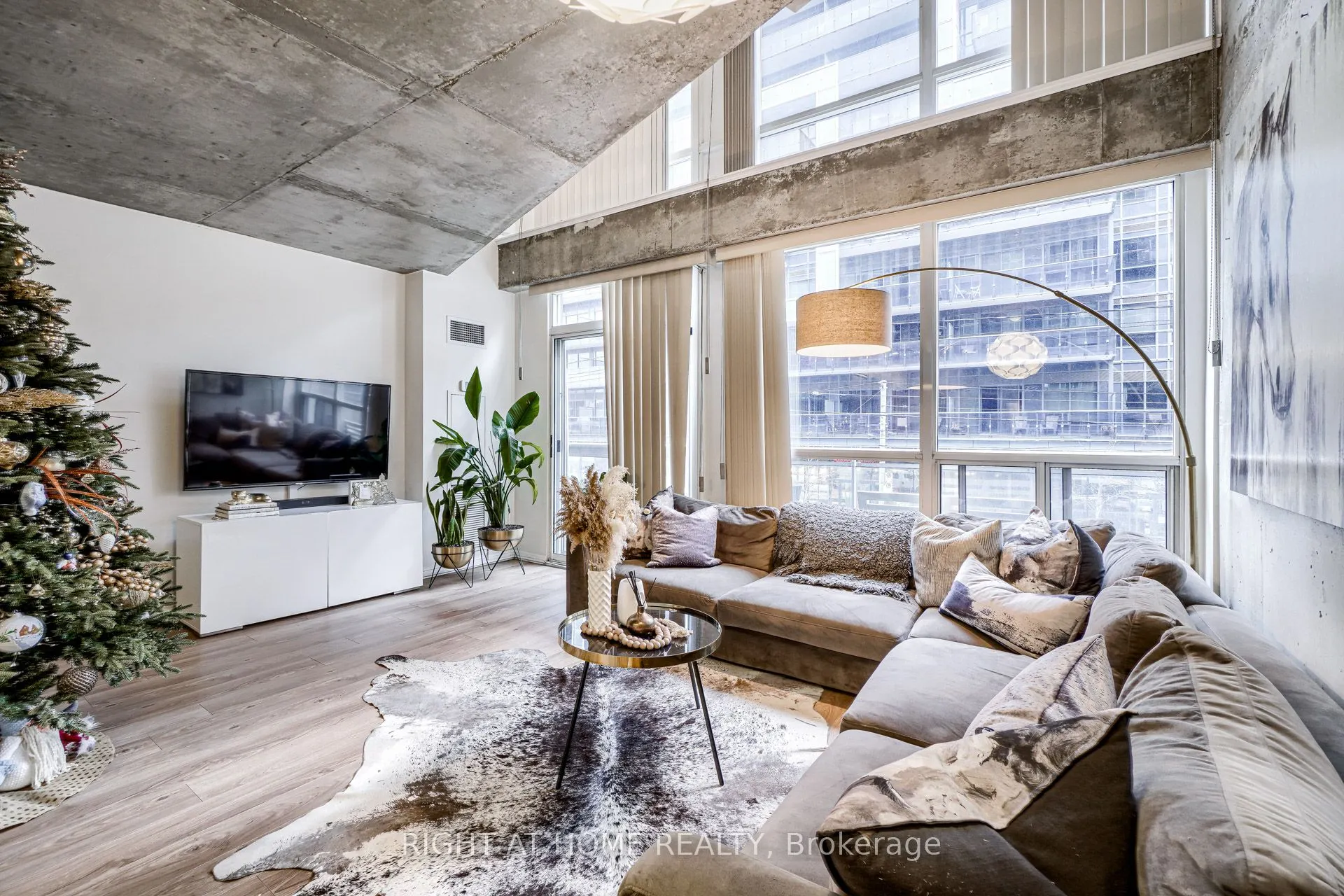 1029 King Street W, #215