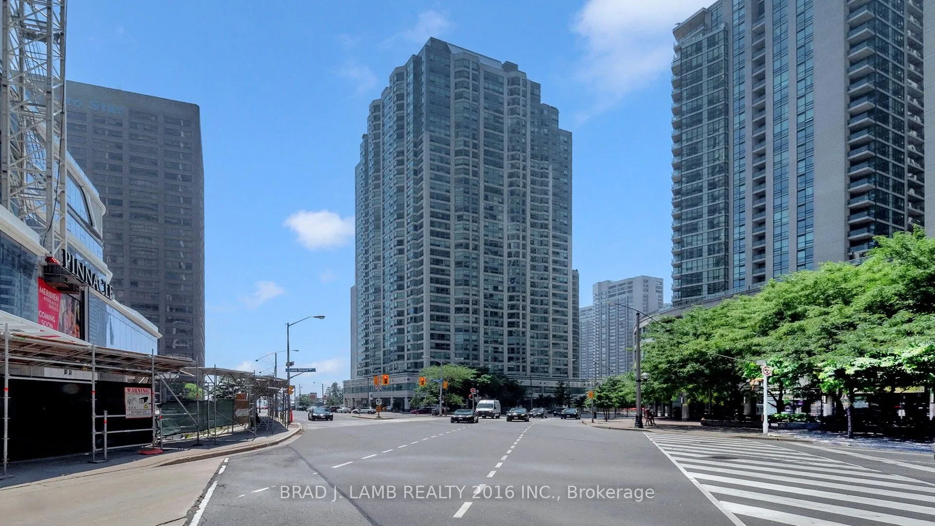 10 Yonge Street, #907