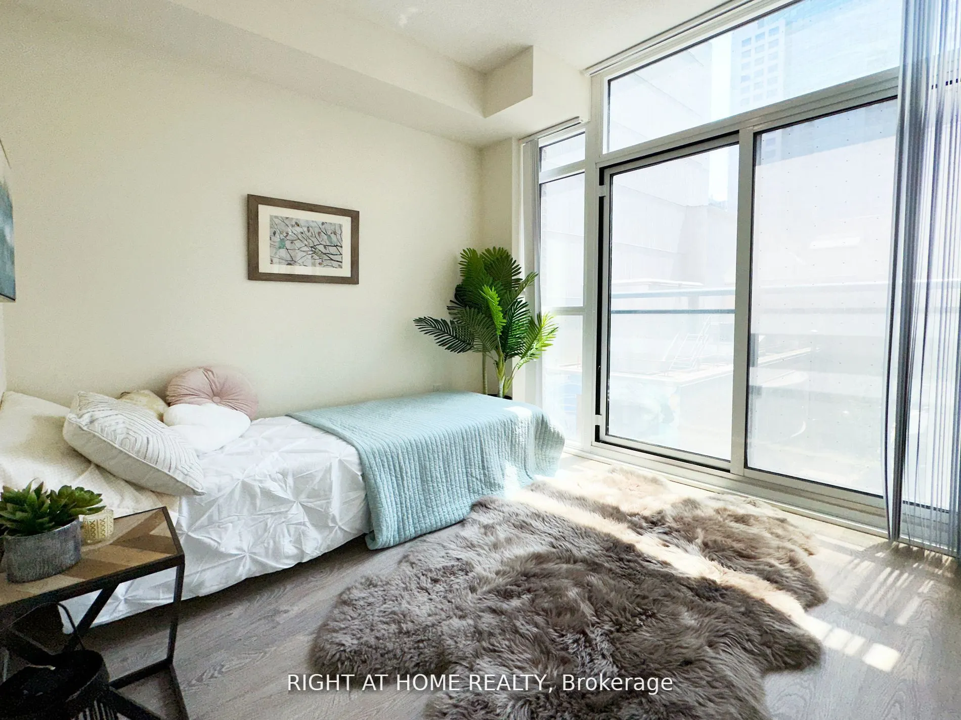 99 JOHN Street, #301